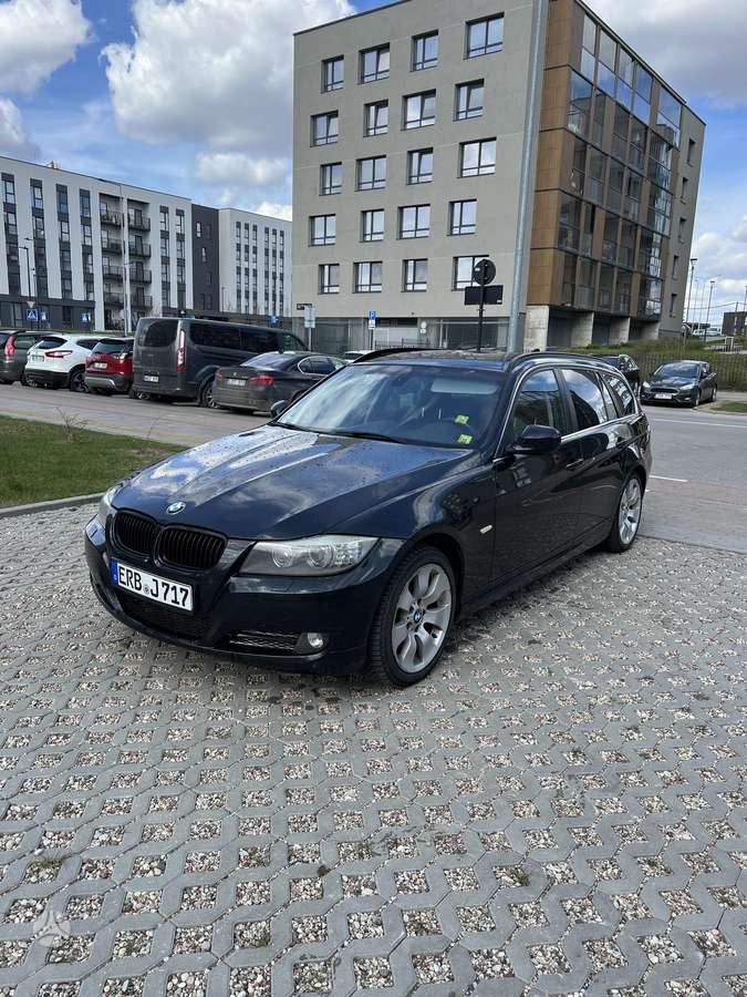 BMW 330, 3.0 l., Универсал