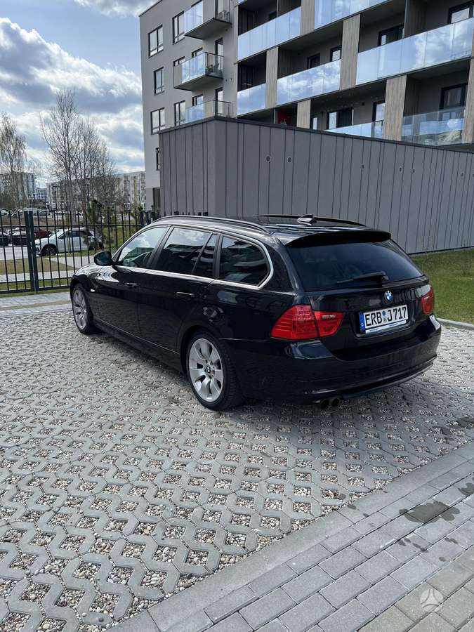 BMW 330, 3.0 l., Универсал