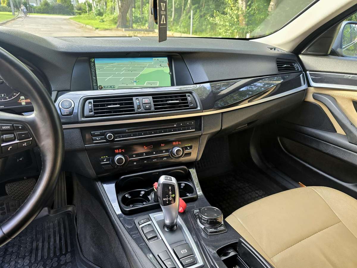 BMW 520, 2.0 l., Универсал