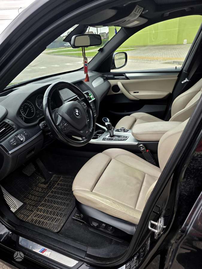 BMW X3, 2.0 l., off-road / crossover