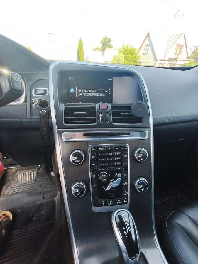 Volvo XC60 - 8