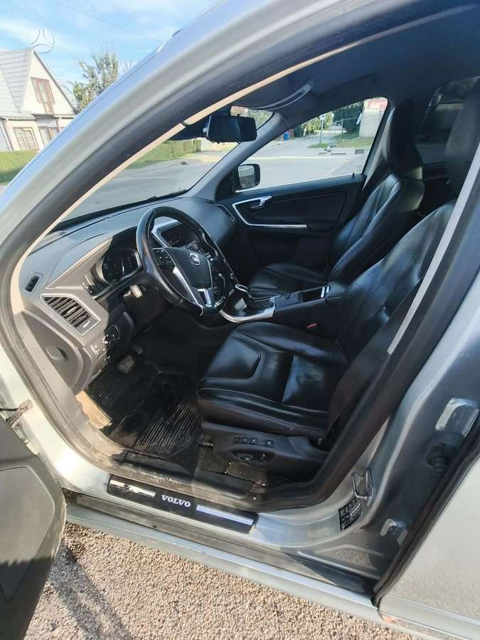 Volvo XC60, 2.4 l., Минивэн