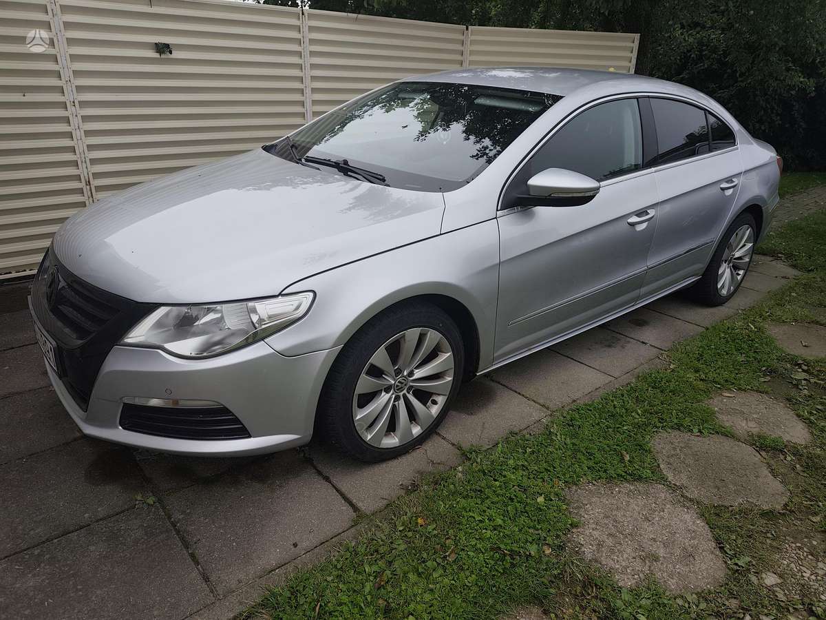 Volkswagen Passat CC - 1
