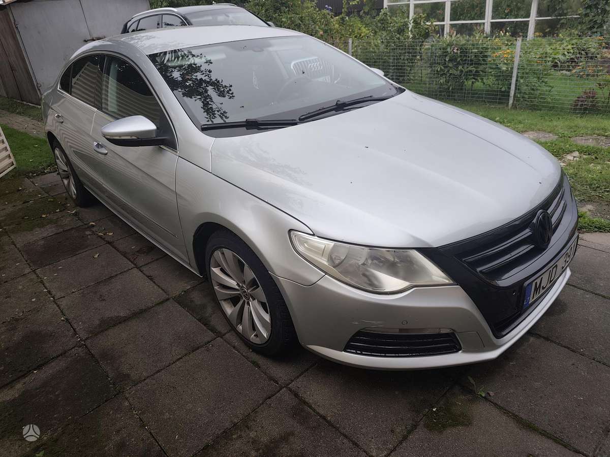 Volkswagen Passat CC - 2