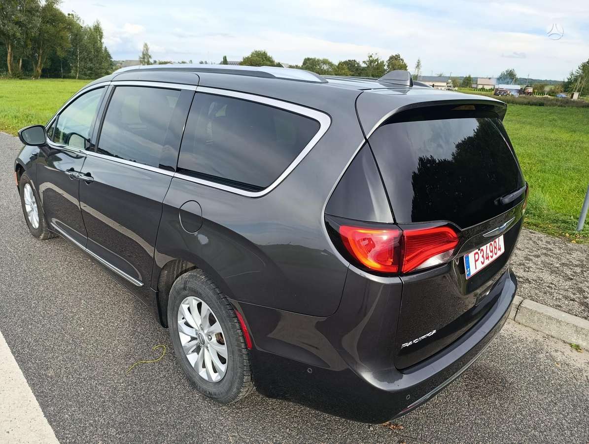 Chrysler Pacifica, 3.6 l., Минивэн