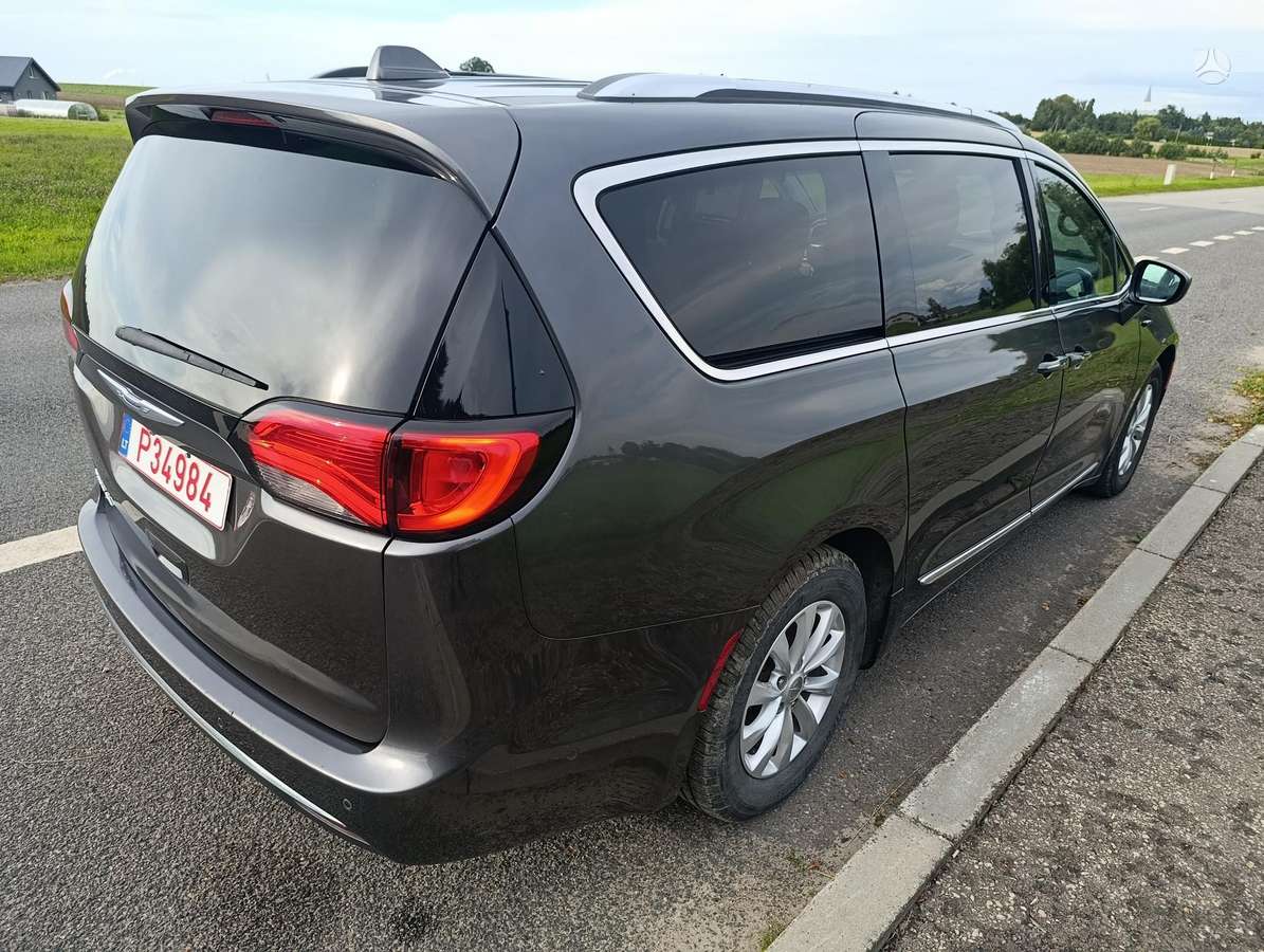 Chrysler Pacifica, 3.6 l., Минивэн