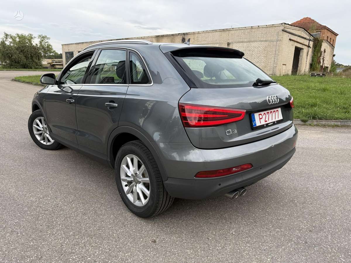 Audi Q3, 2.0 l., Внедорожник / Кроссовер