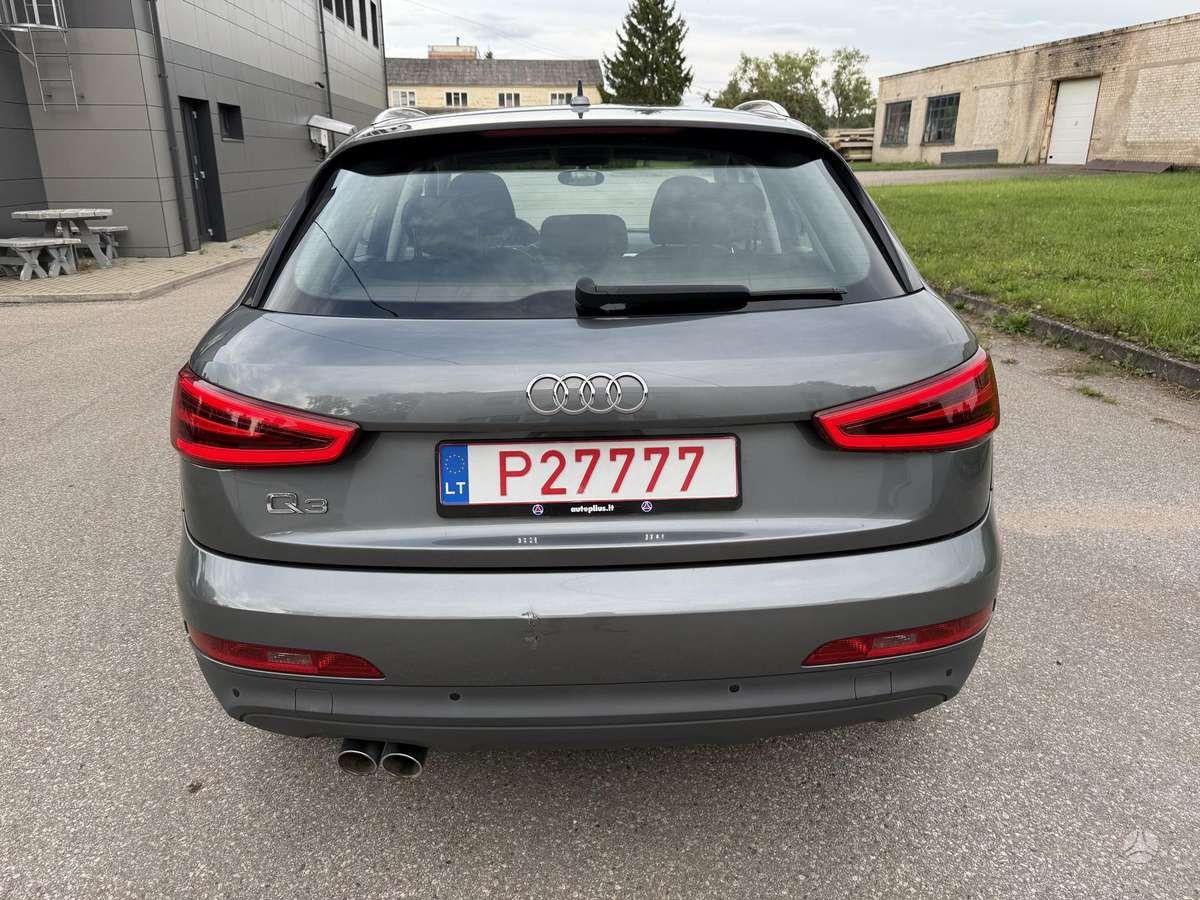 Audi Q3, 2.0 l., Внедорожник / Кроссовер