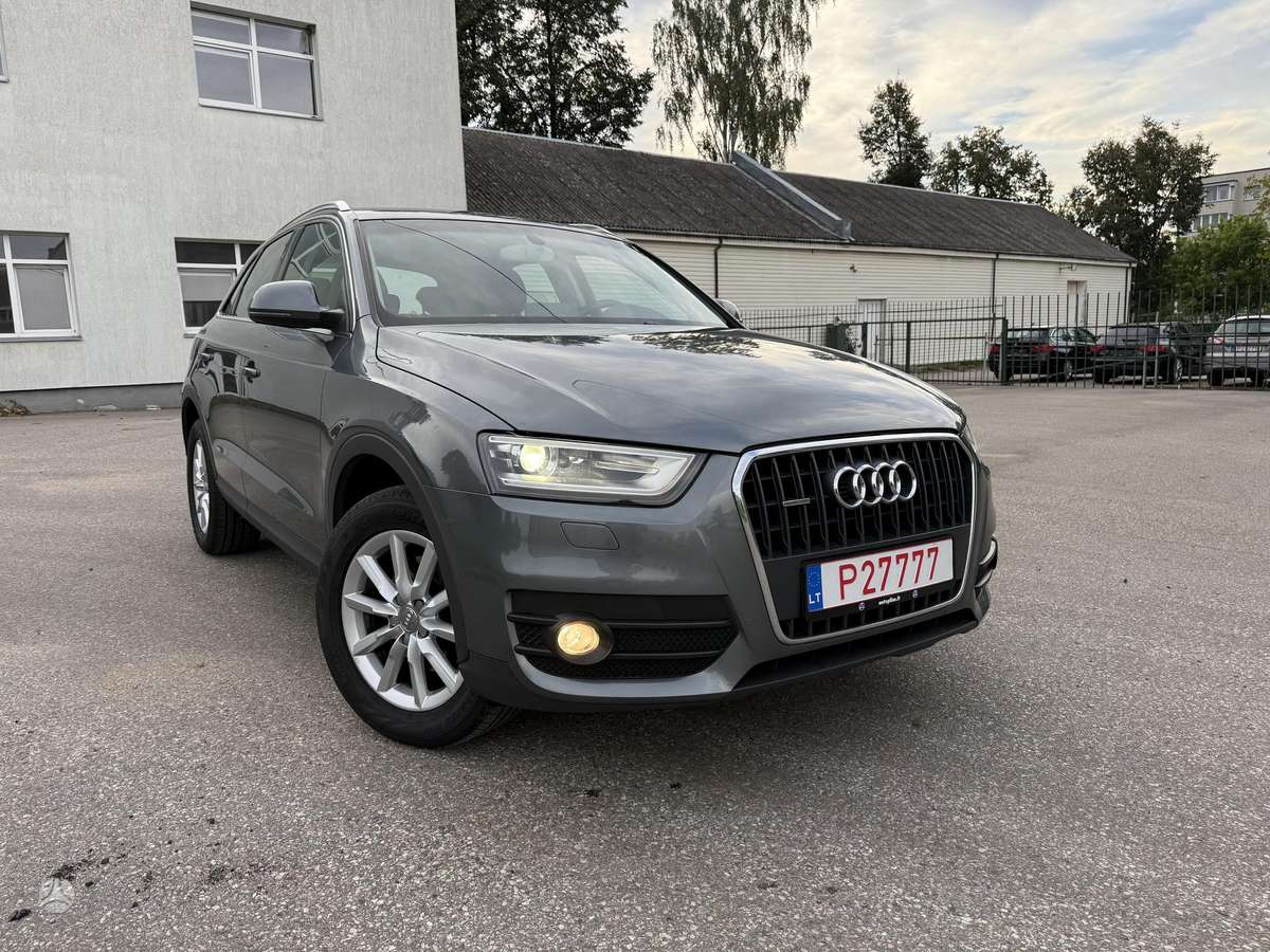 Audi Q3, 2.0 l., Внедорожник / Кроссовер