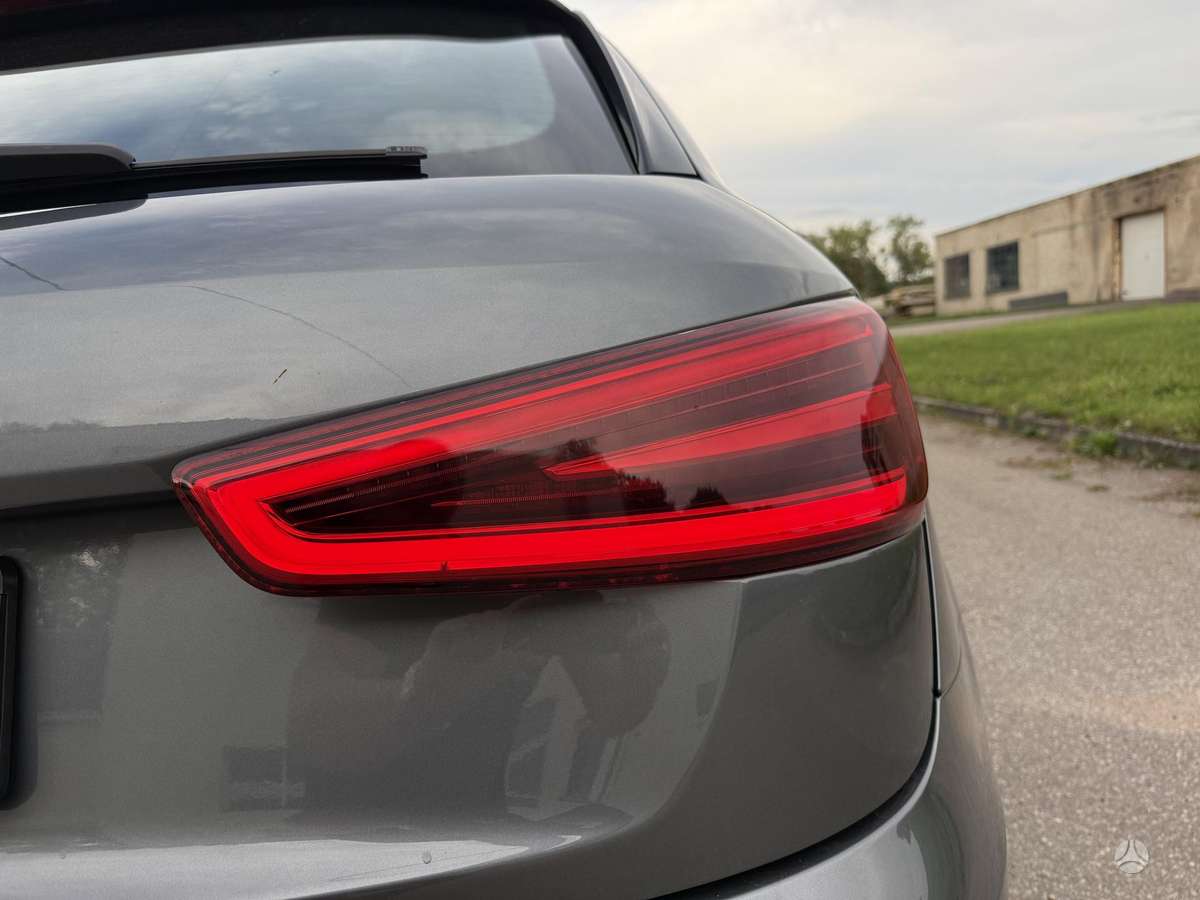 Audi Q3, 2.0 l., Внедорожник / Кроссовер