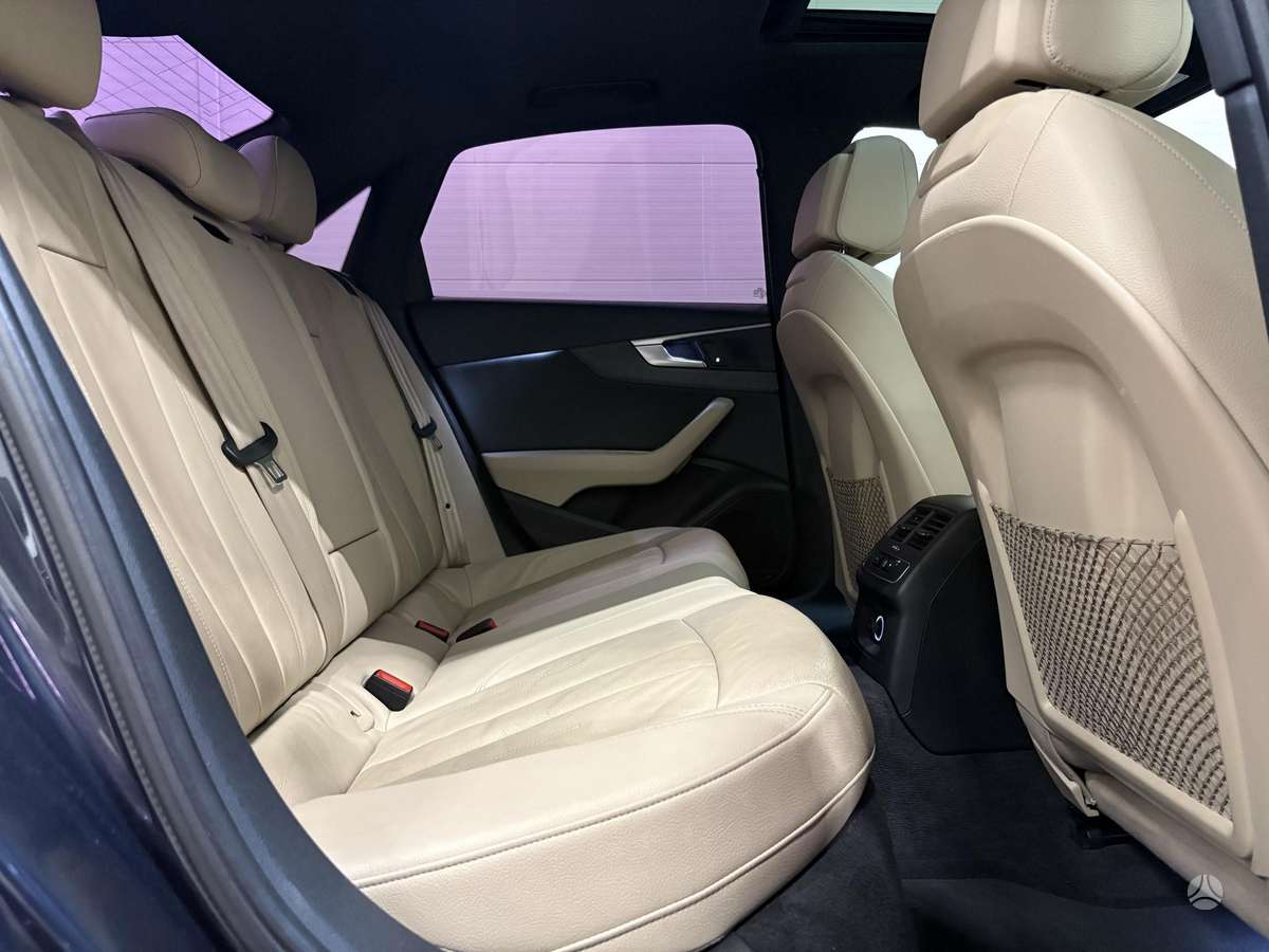 Audi A4, 2.0 l., Седан
