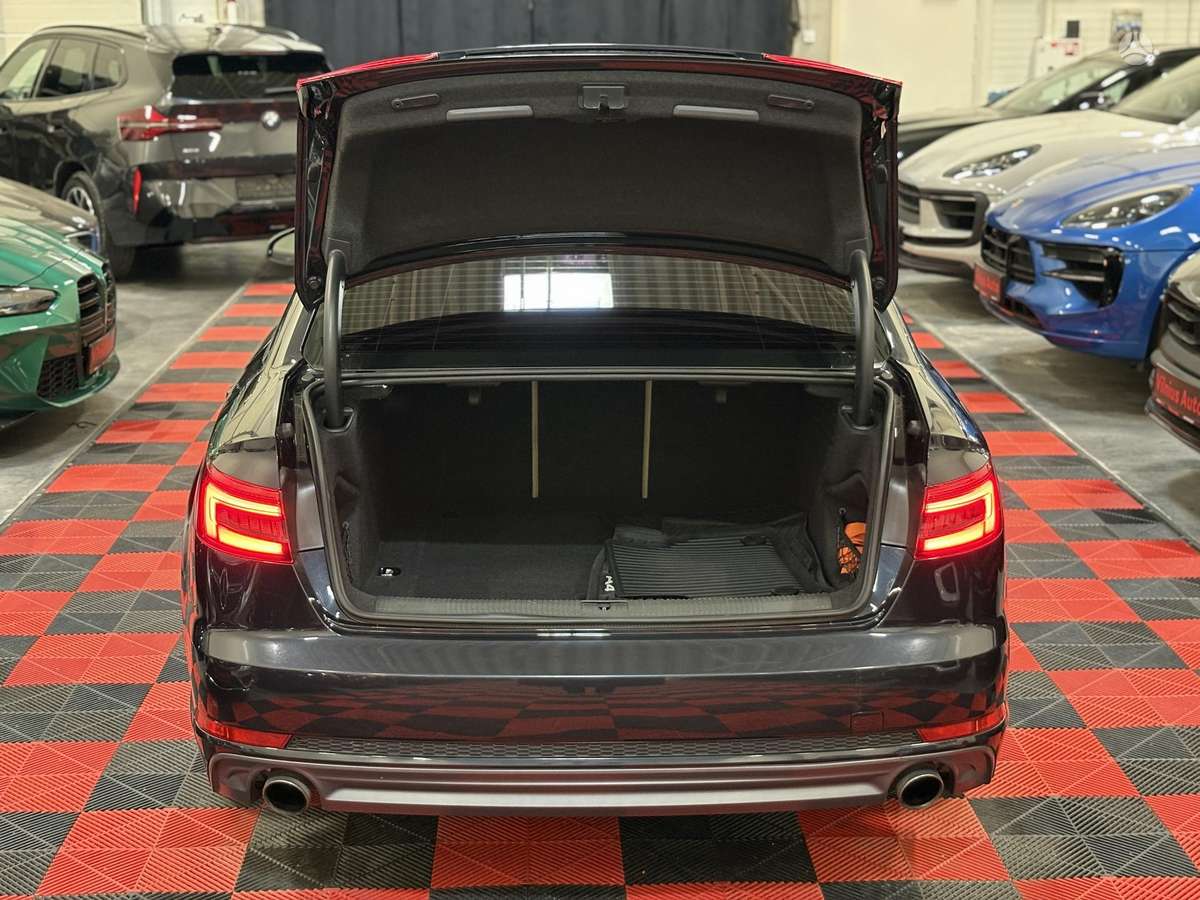 Audi A4, 2.0 l., Седан