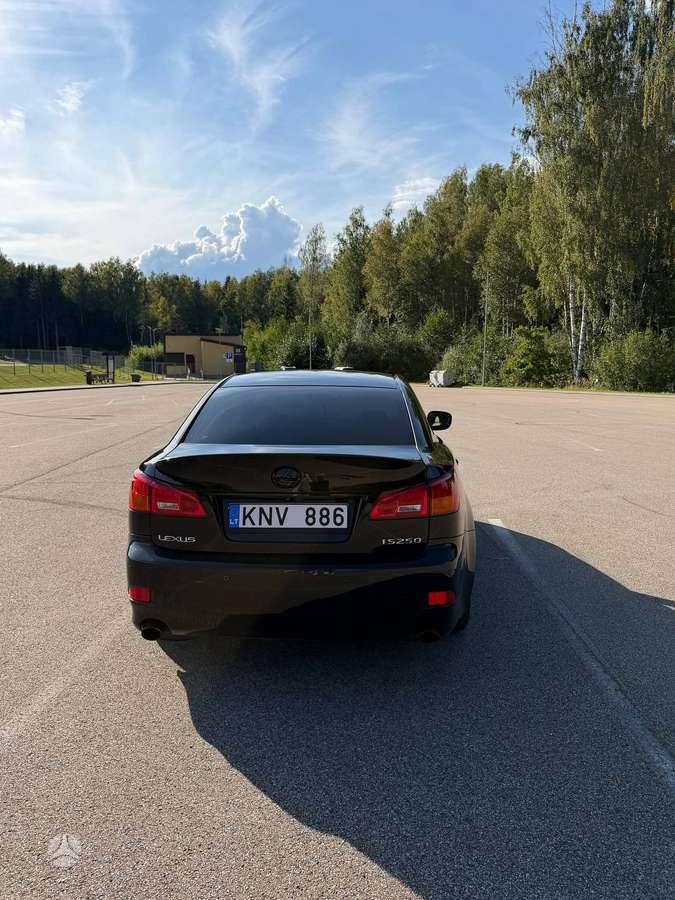Lexus IS 250, 2.5 l., Седан