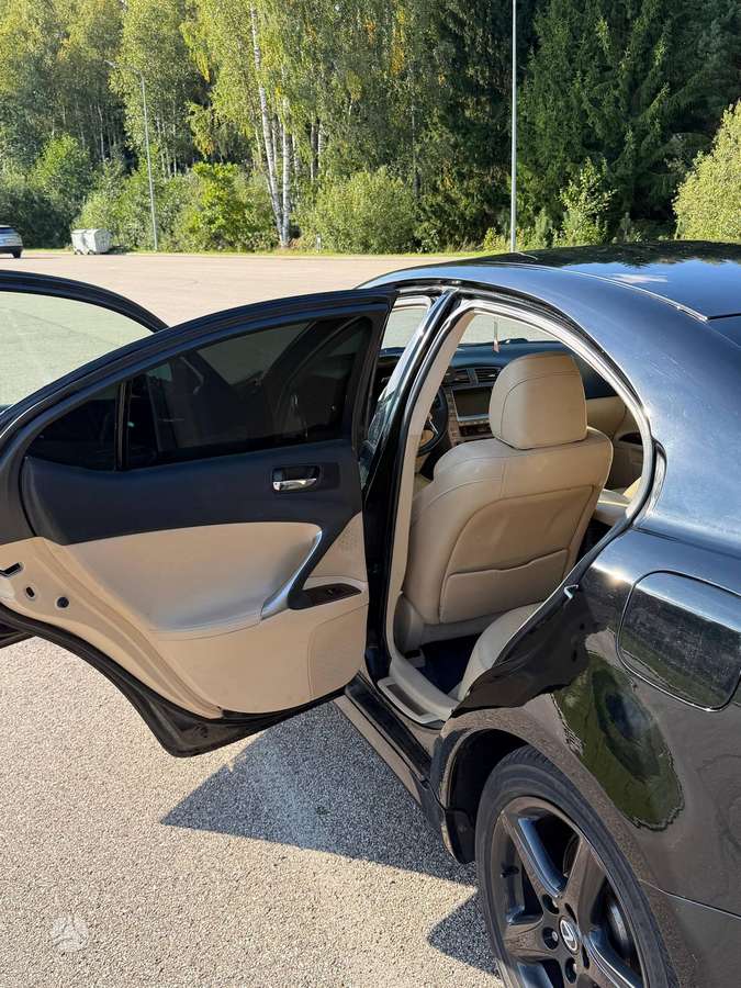 Lexus IS 250, 2.5 l., Седан