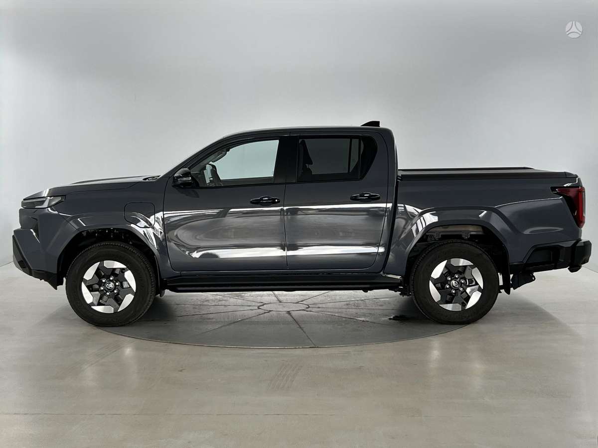 Toyota Hilux - 3