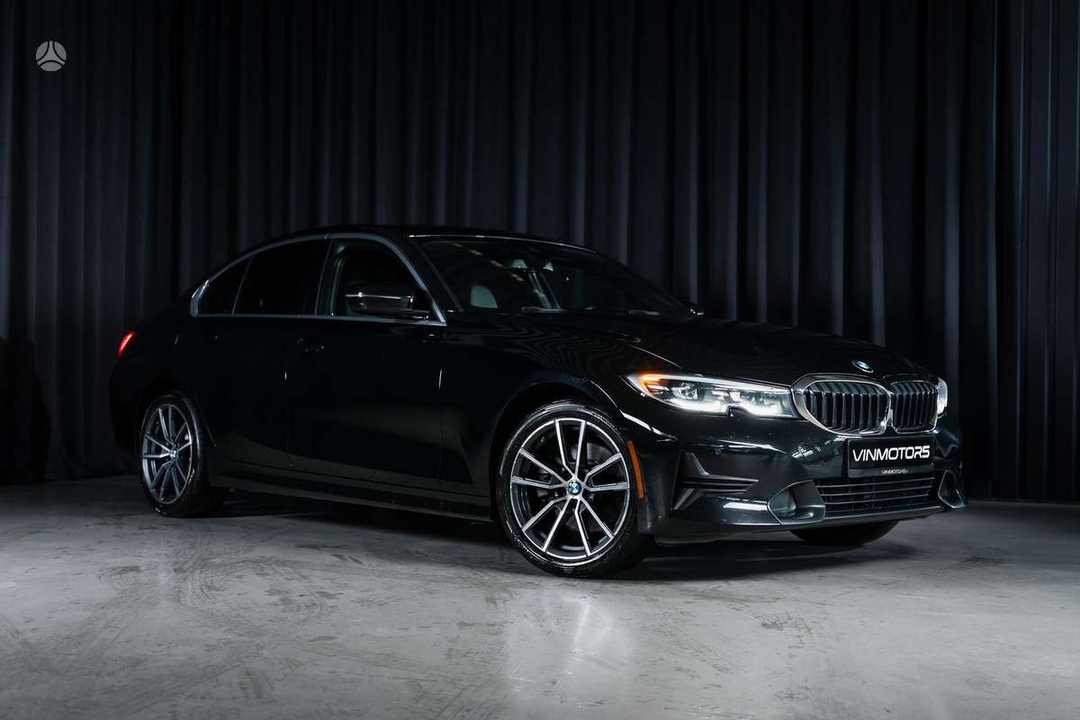 BMW 330, 2.0 l., Седан