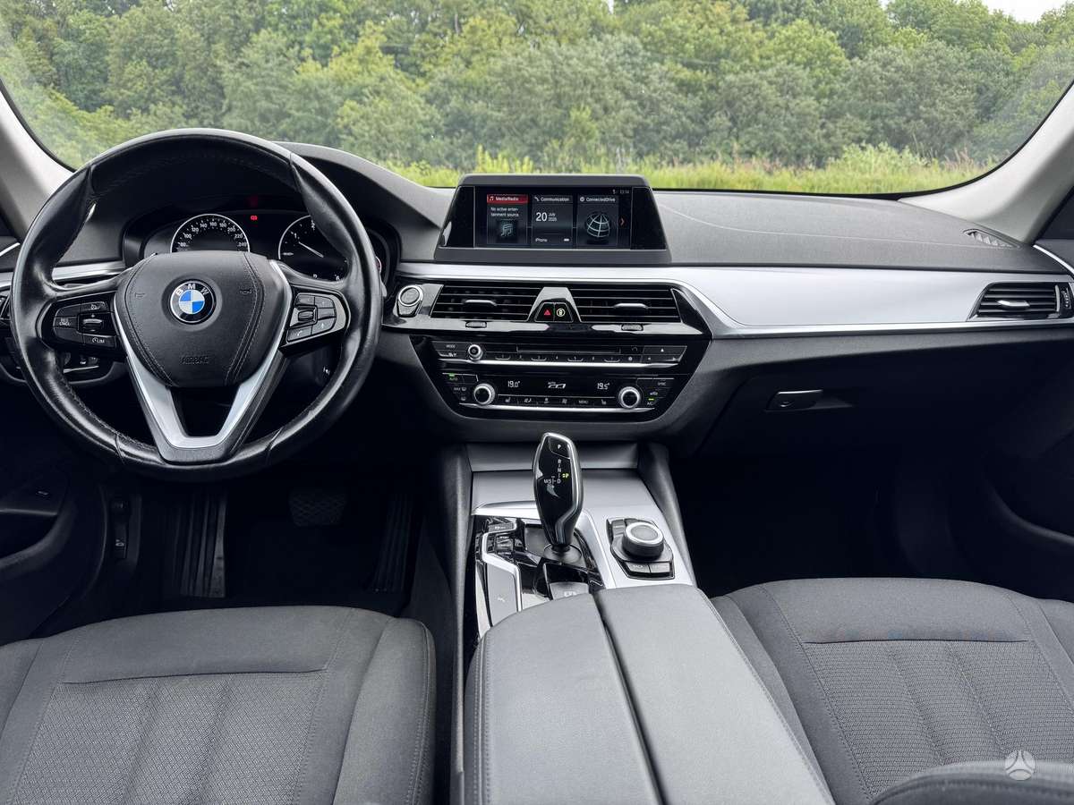 BMW 520, 2.0 l., Седан