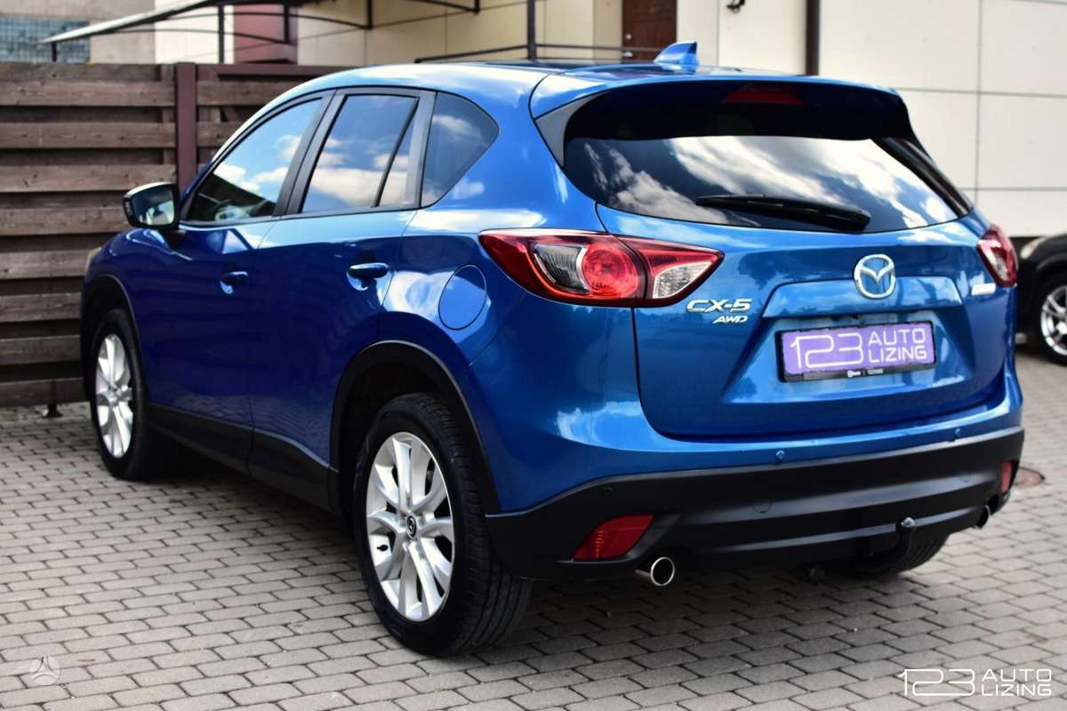 Mazda CX-5, 2.2 l., off-road / crossover