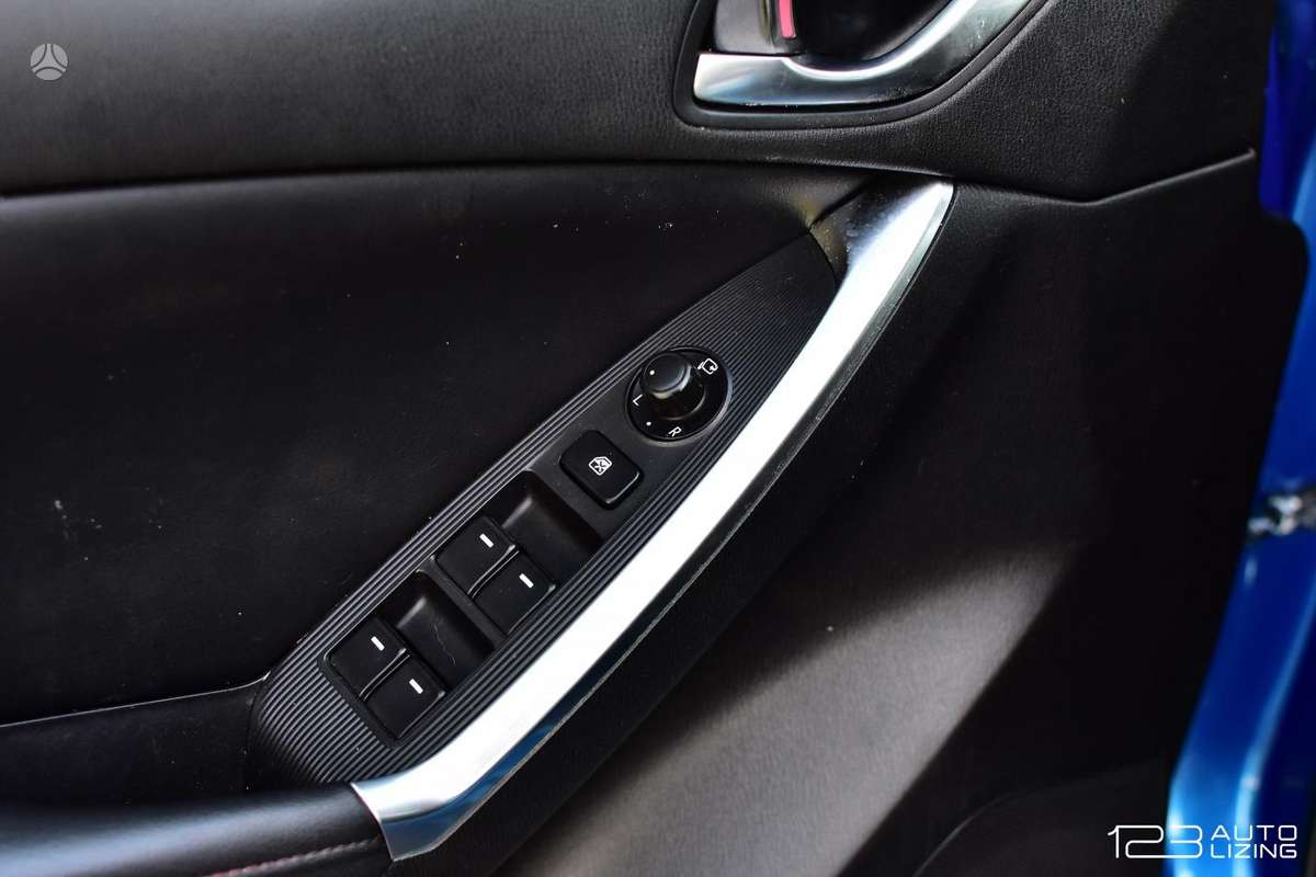 Mazda CX-5, 2.2 l., Внедорожник / Кроссовер