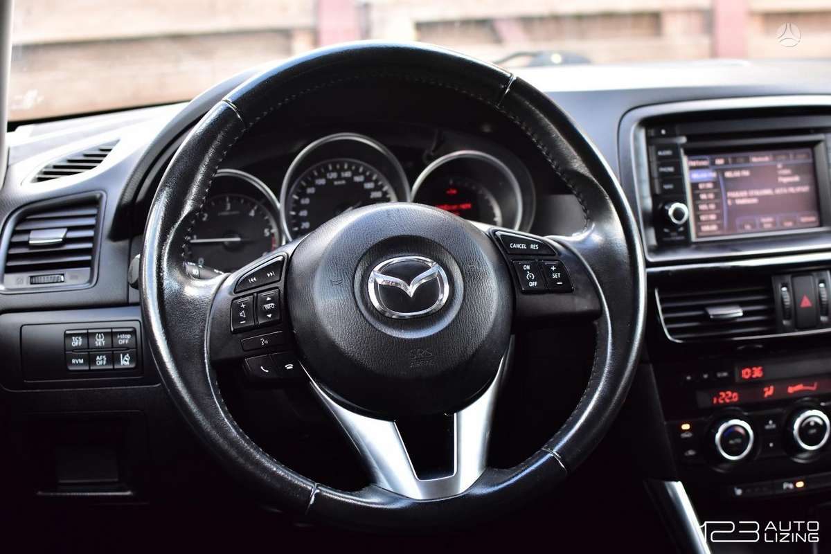 Mazda CX-5, 2.2 l., off-road / crossover