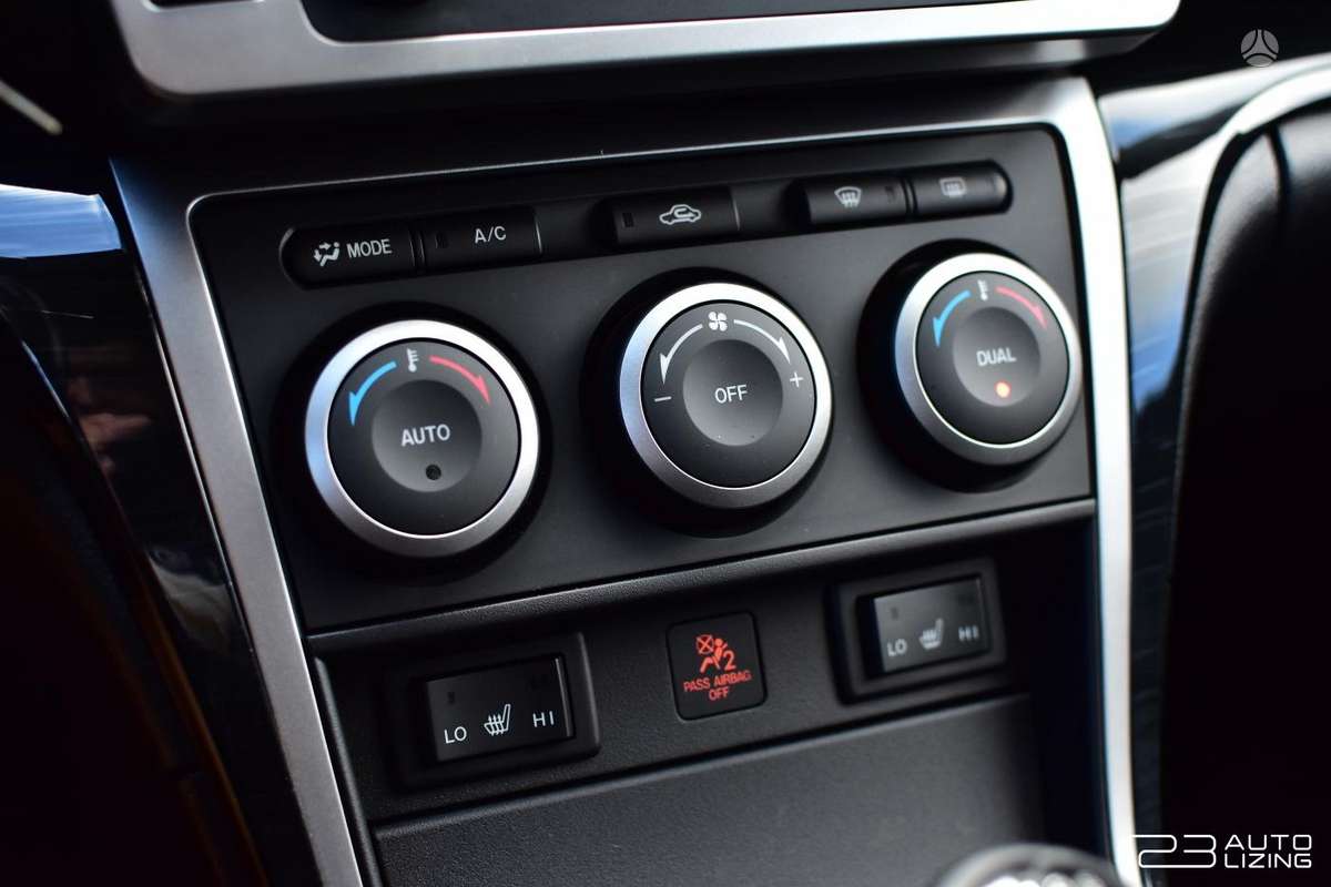 Mazda 6, 2.0 l., hatchback