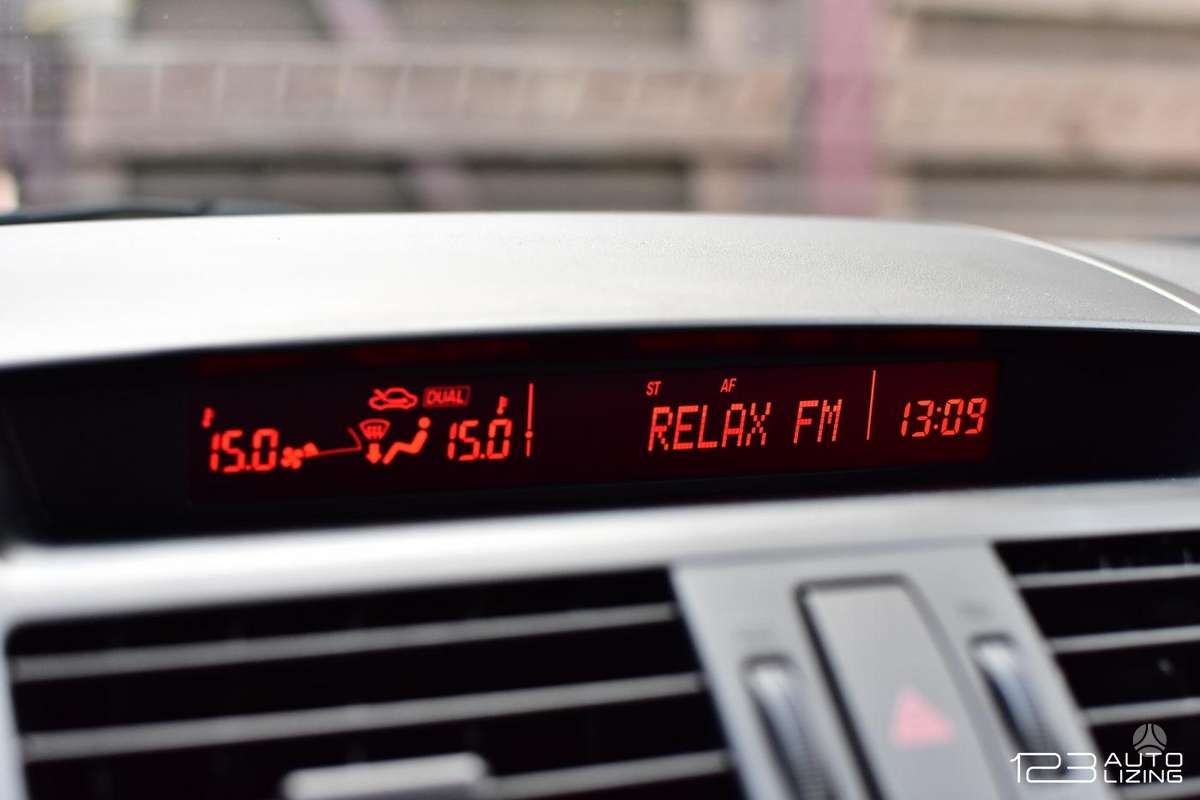 Mazda 6, 2.0 l., hatchback