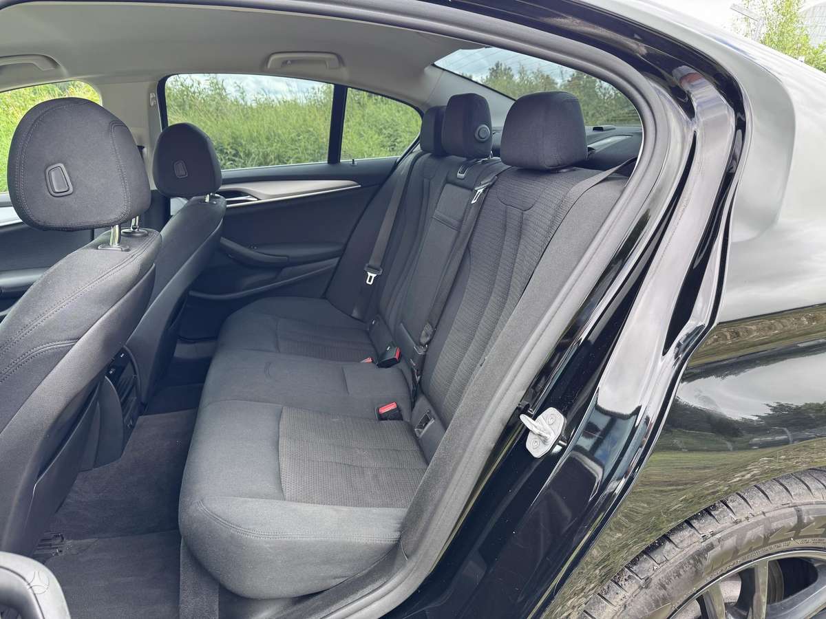 BMW 520, 2.0 l., Седан