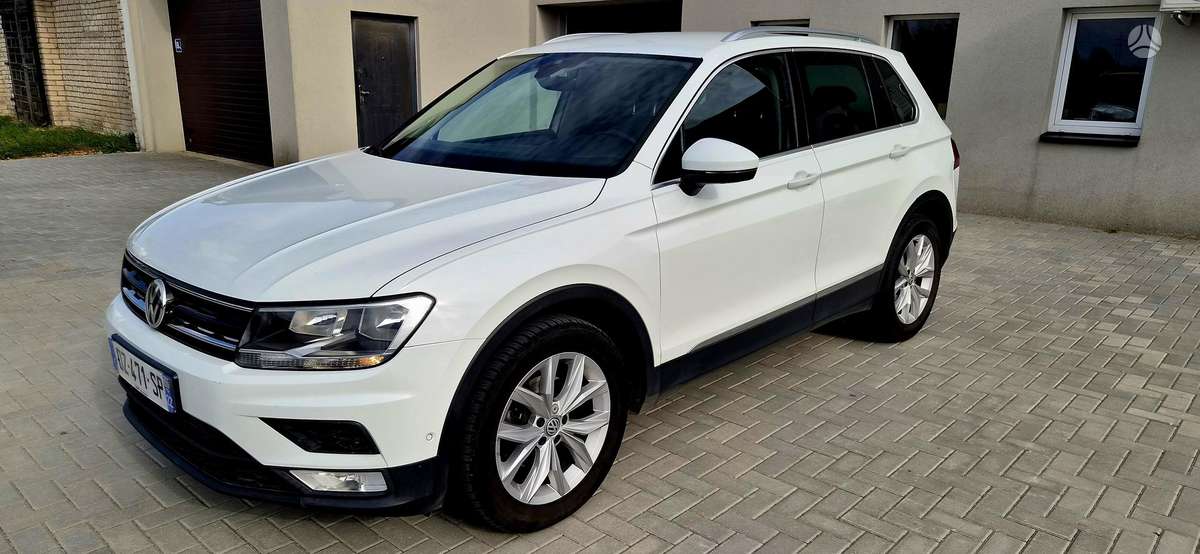 Volkswagen Tiguan - 8