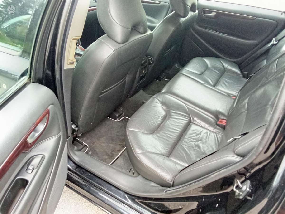 Volvo V70 - 11