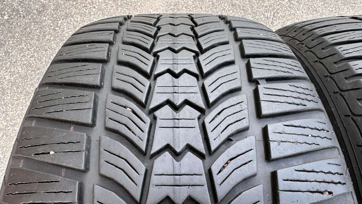 Sava, universalios 245/45 R18