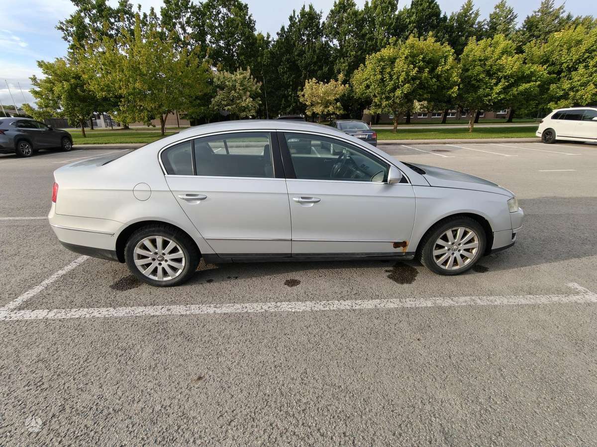 Volkswagen Passat - 5