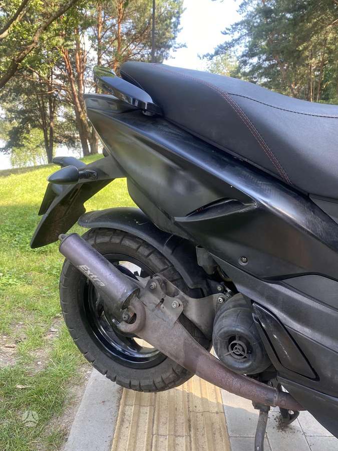 Piaggio Typhoon 49cc, мотороллеры / мопеды