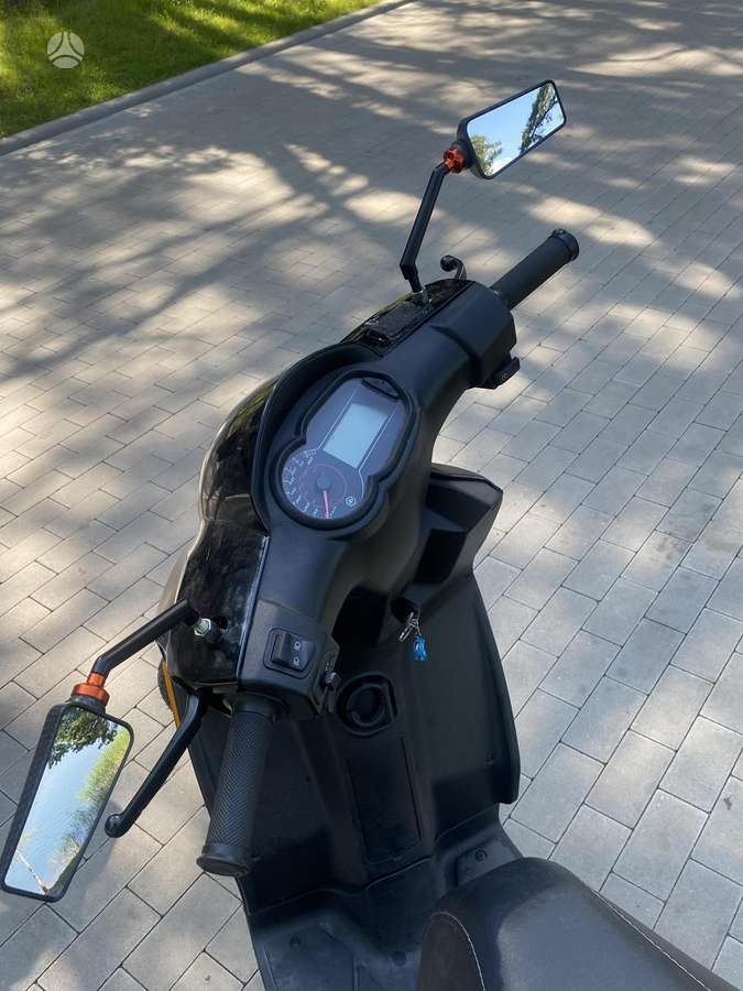 Piaggio Typhoon 49cc, scooters / mopeds