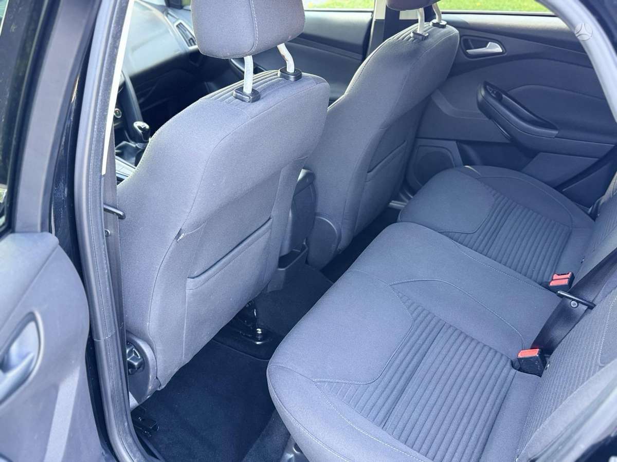Ford Focus, 1.0 l., hatchback