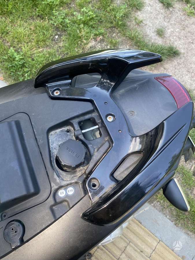 Piaggio Typhoon 49cc, мотороллеры / мопеды
