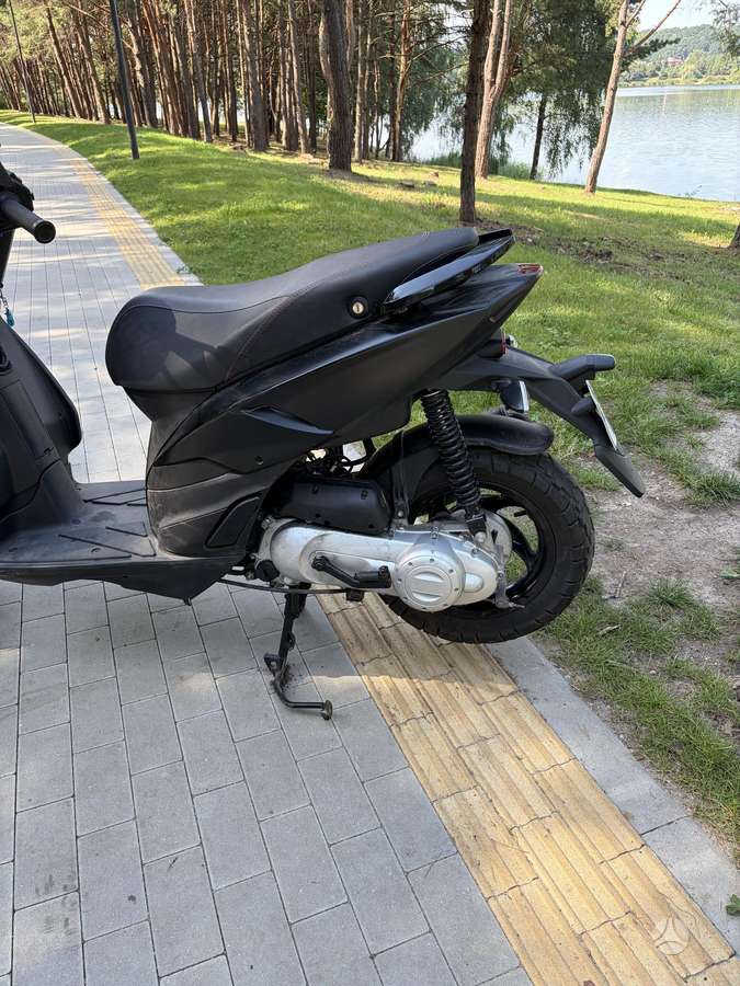 Piaggio Typhoon 49cc, scooters / mopeds