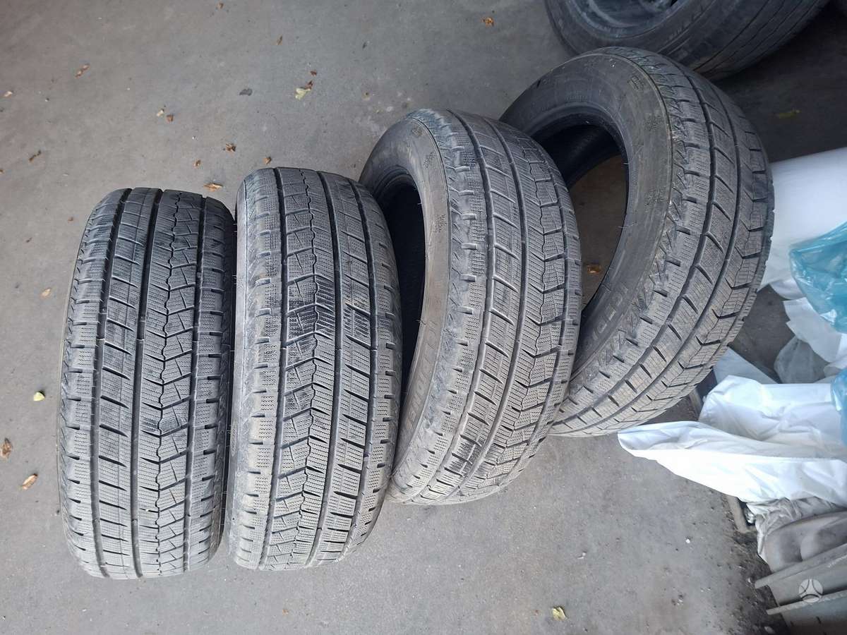 Rockblade, winter 215/60 R16