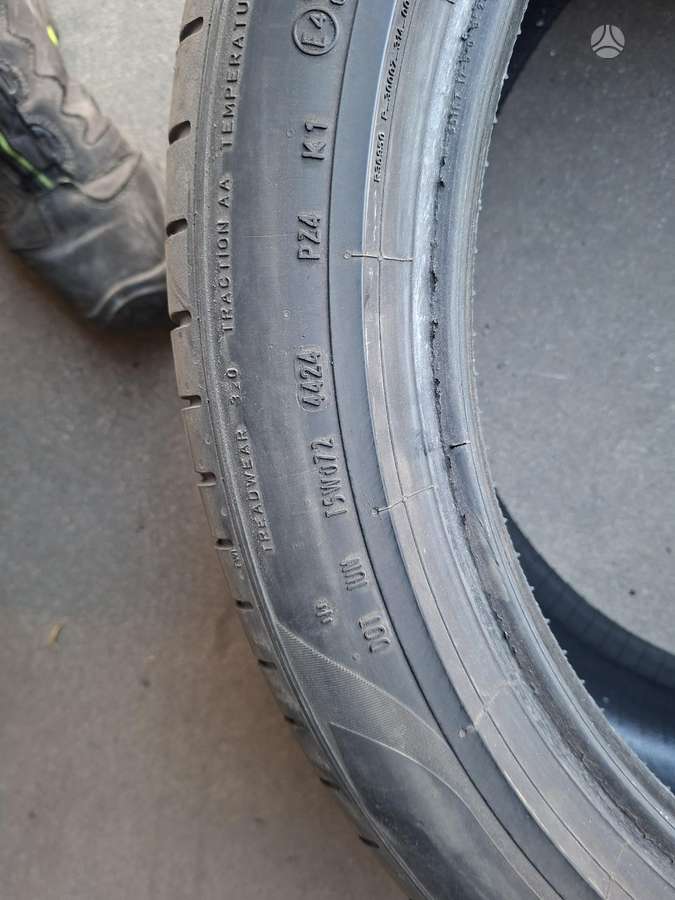 Pirelli, summer 275/40 R20