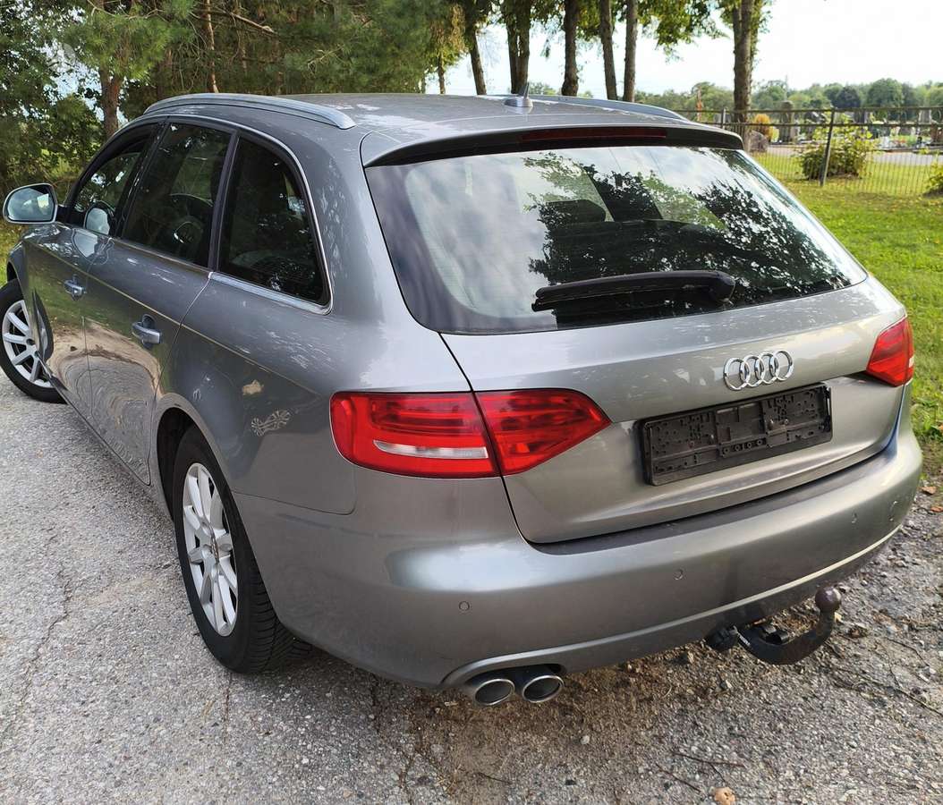 Audi A4, 2.0 l., Универсал
