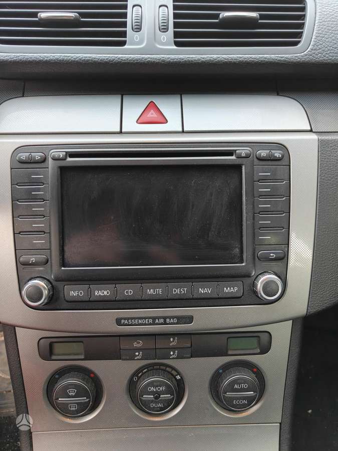 Volkswagen Passat - 7