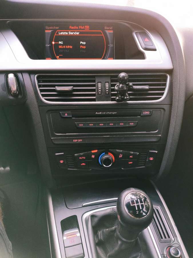 Audi A4, 2.0 l., universalas