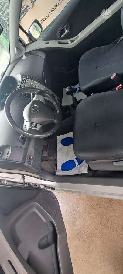 Toyota Yaris - 9