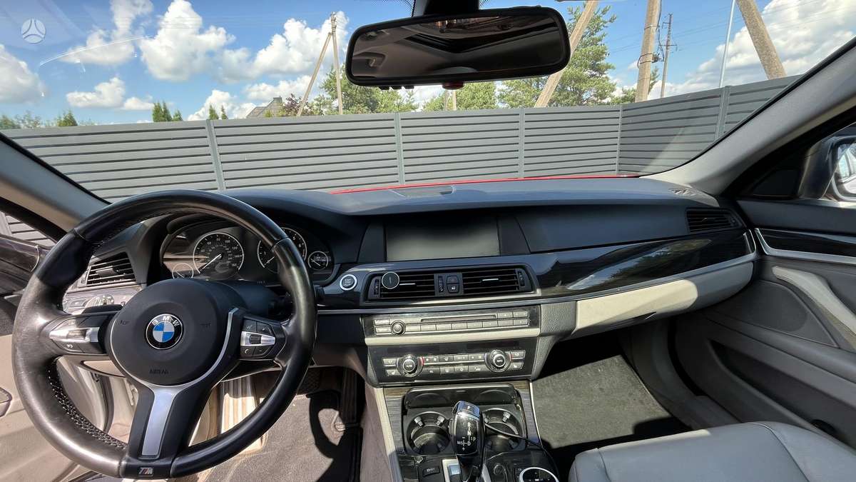 BMW 528, 3.0 l., Седан