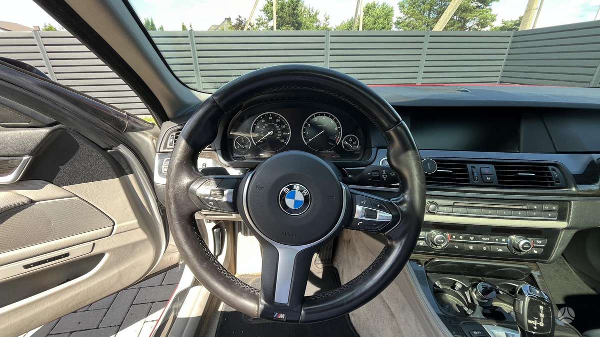 BMW 528, 3.0 l., Седан