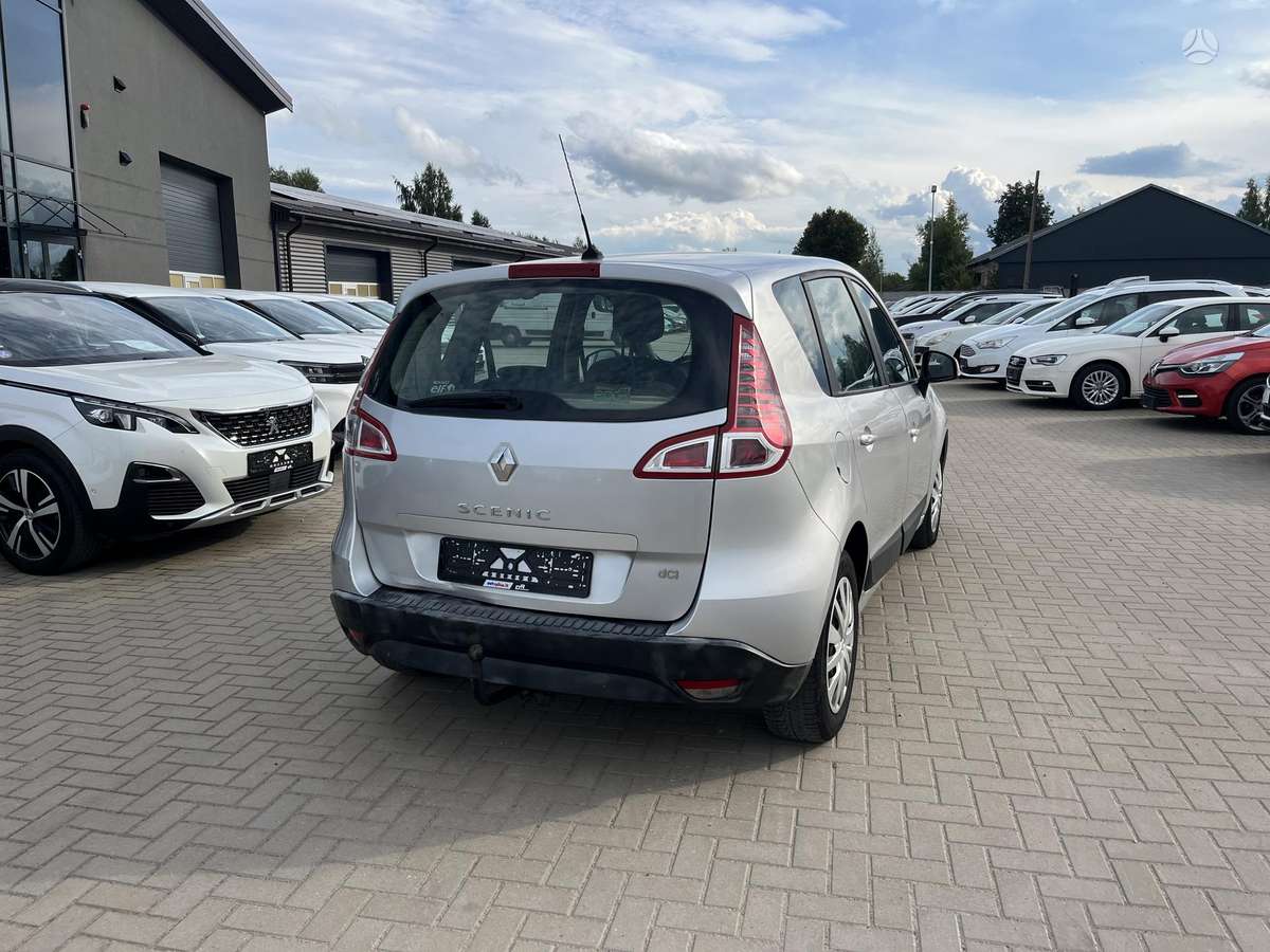 Renault Scenic - 8