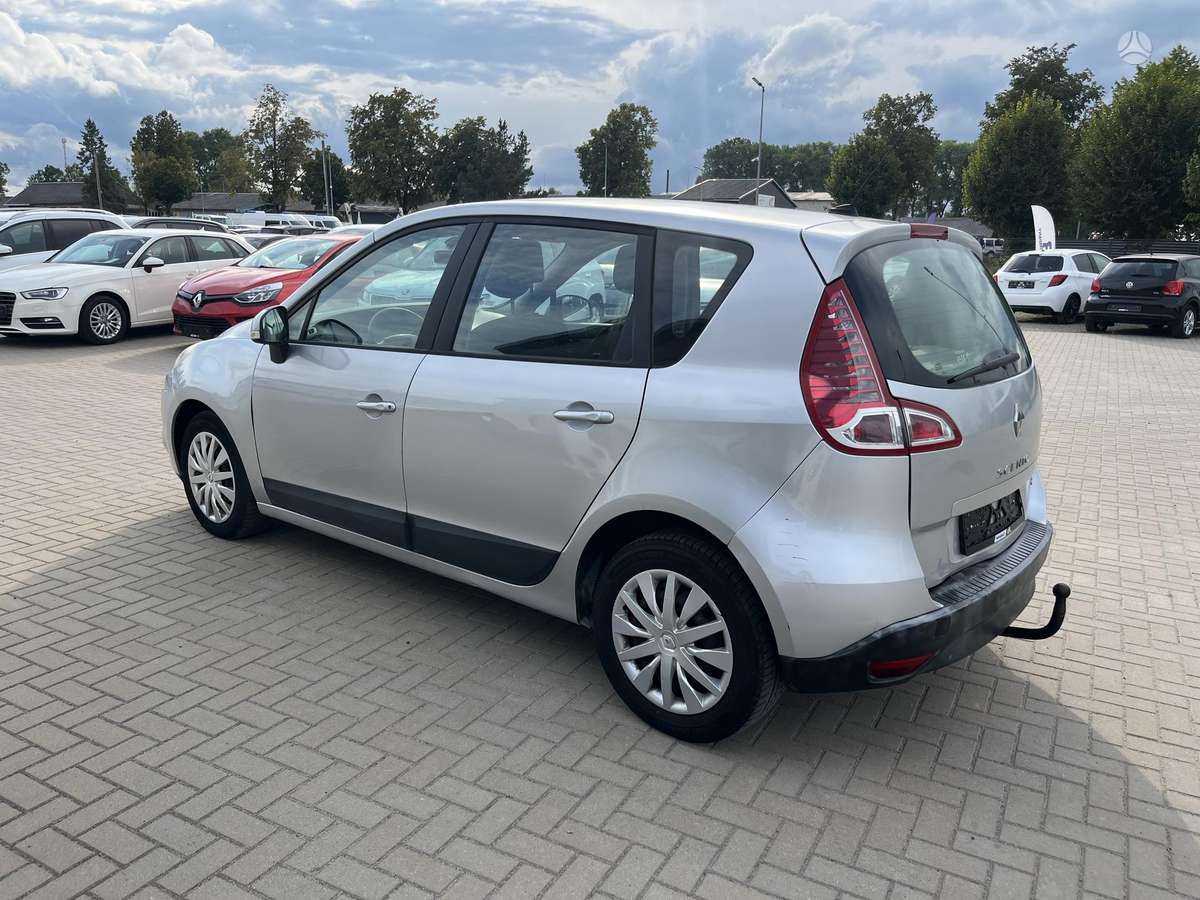Renault Scenic - 11