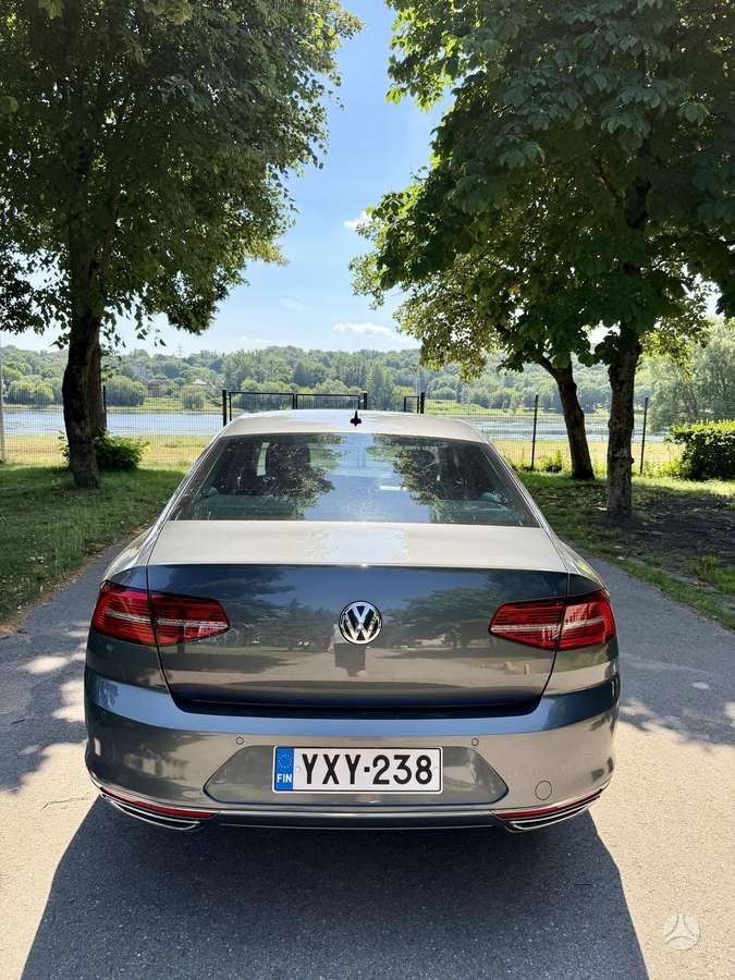 Volkswagen Passat - 7
