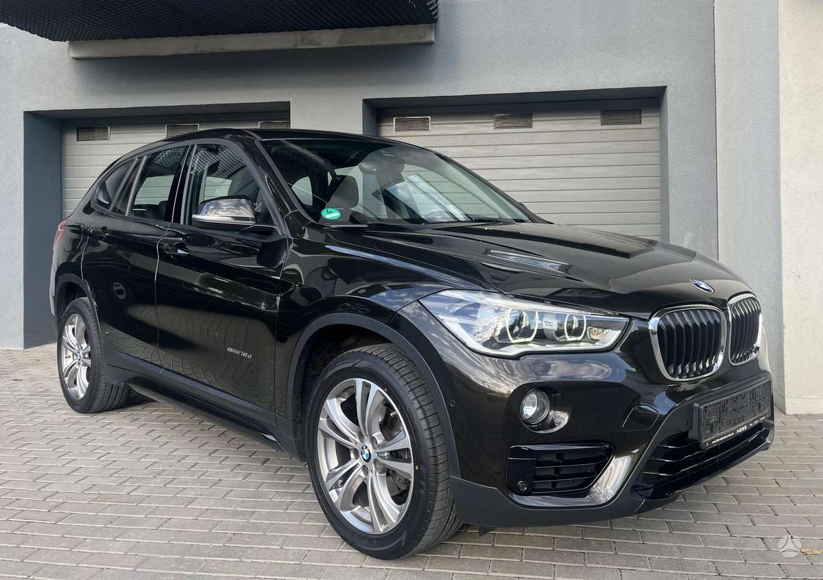 BMW X1, 2.0 l., Внедорожник / Кроссовер