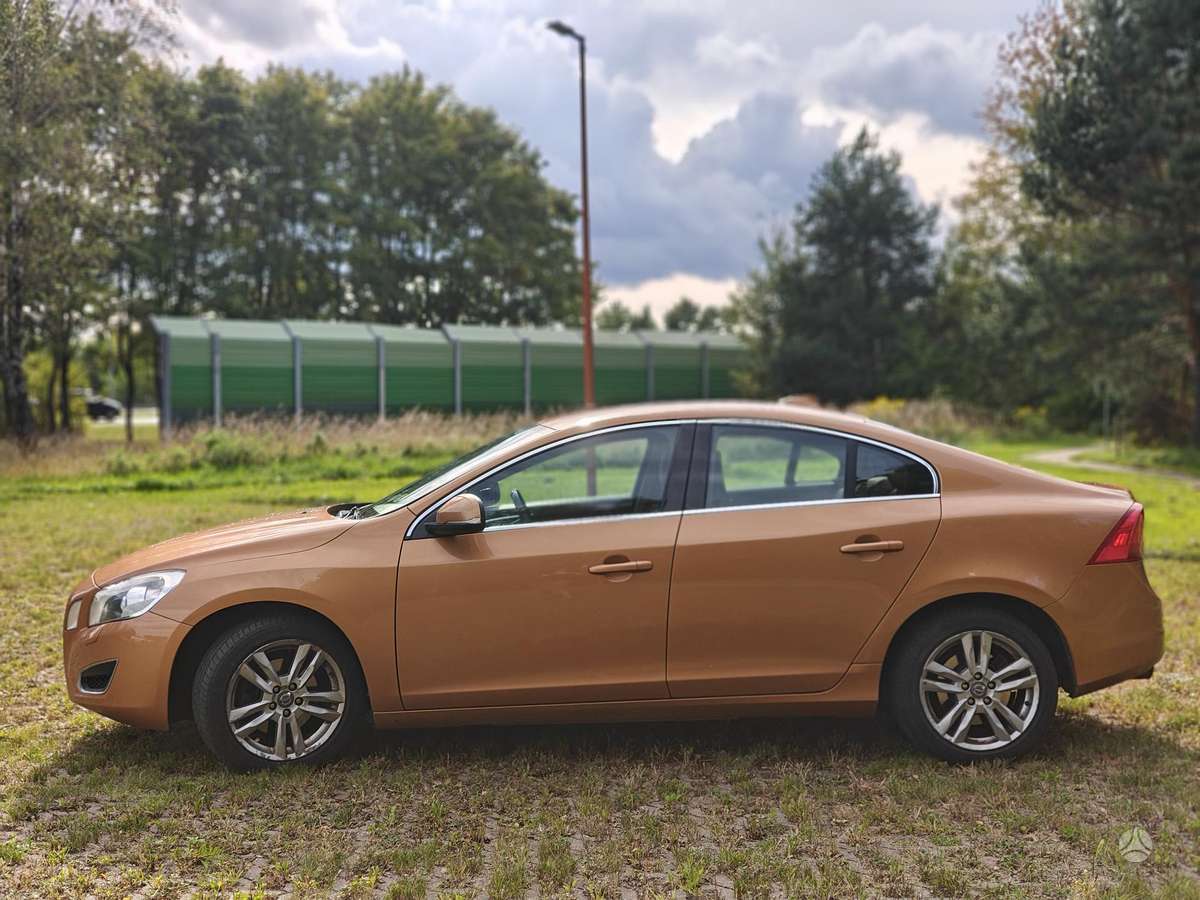 Volvo S60 - 9