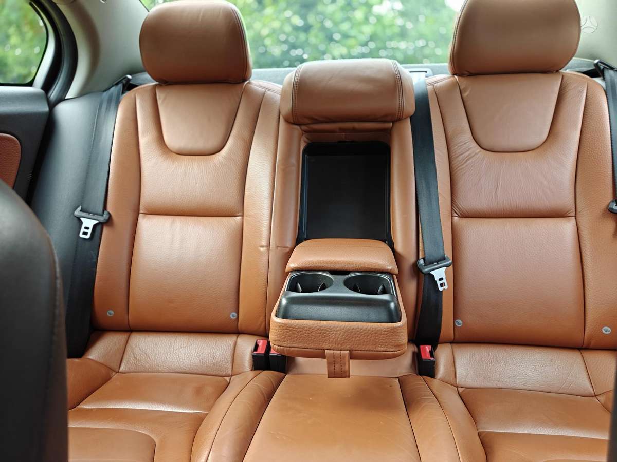Volvo S60 - 11